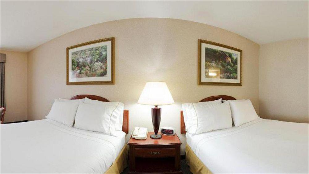 Keene Elm City Hotel, Ascend Hotel Collection Buitenkant foto
