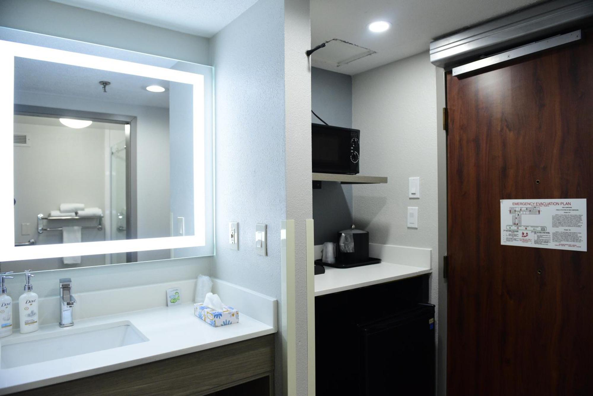 Keene Elm City Hotel, Ascend Hotel Collection Buitenkant foto