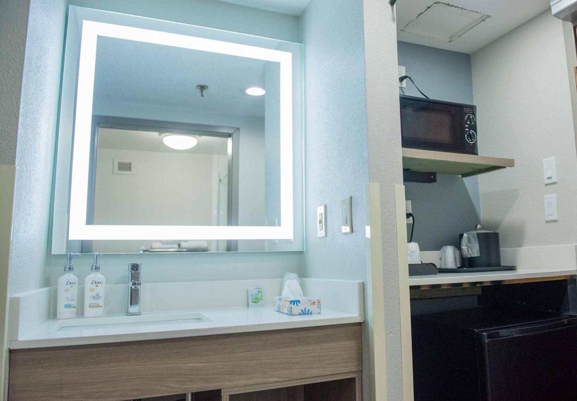 Keene Elm City Hotel, Ascend Hotel Collection Buitenkant foto