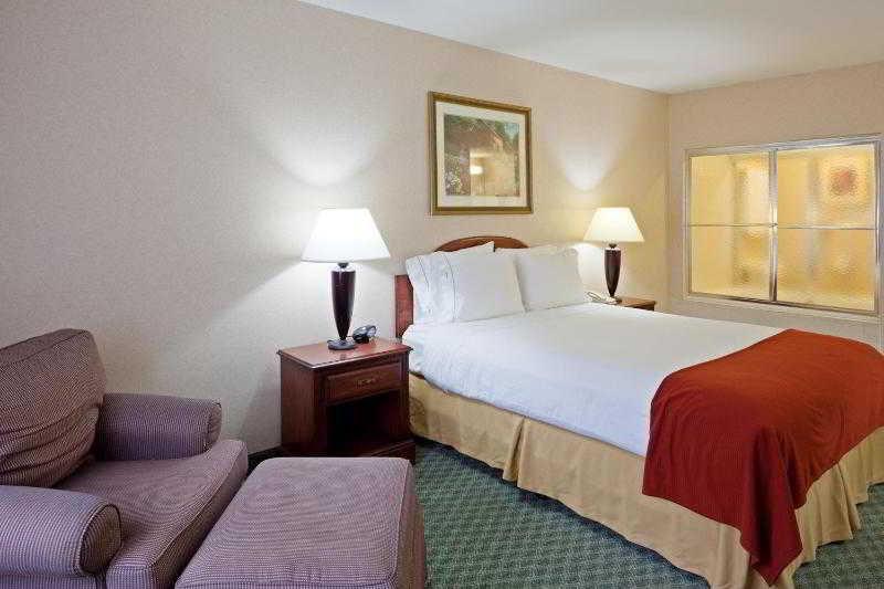 Keene Elm City Hotel, Ascend Hotel Collection Kamer foto