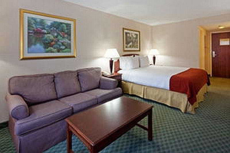 Keene Elm City Hotel, Ascend Hotel Collection Kamer foto